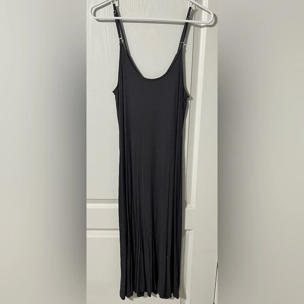 Loft Grey Ribbed Dress! - Picture 3 of 5